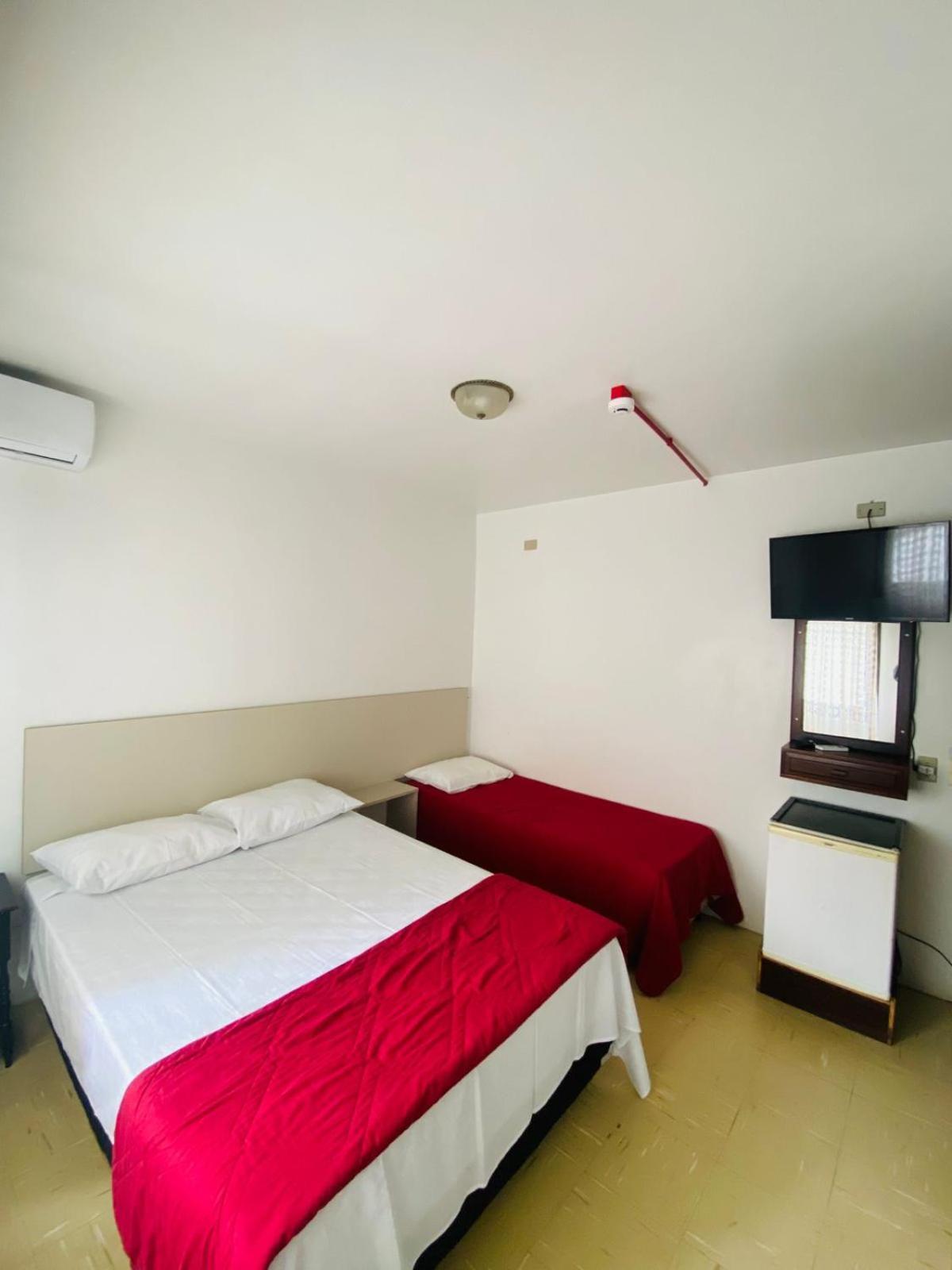 Vitoria Torres Hotel Luaran gambar